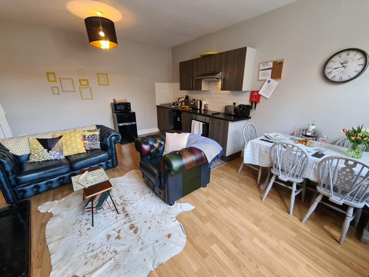 Coopers, Ground Floor Apartment With 2 Bedrooms And 2 Bathrooms Within A Georgian Listed Building Burton-upon-Trent Kültér fotó