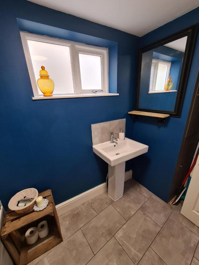Coopers, Ground Floor Apartment With 2 Bedrooms And 2 Bathrooms Within A Georgian Listed Building Burton-upon-Trent Kültér fotó