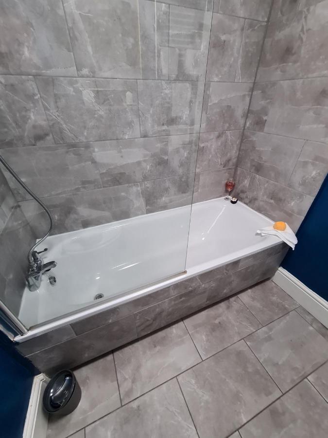 Coopers, Ground Floor Apartment With 2 Bedrooms And 2 Bathrooms Within A Georgian Listed Building Burton-upon-Trent Kültér fotó